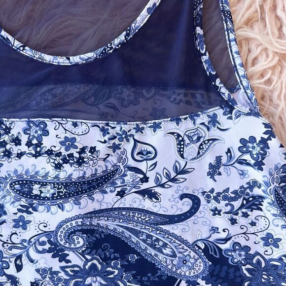 Women’s Paisley Tank Top - Picture 2 of 5